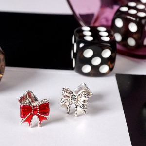 yTATTOOz [ _utFCX ] Ribbon Studs